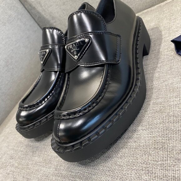 Prada women's casual sports shoes - Picture 6 of 8